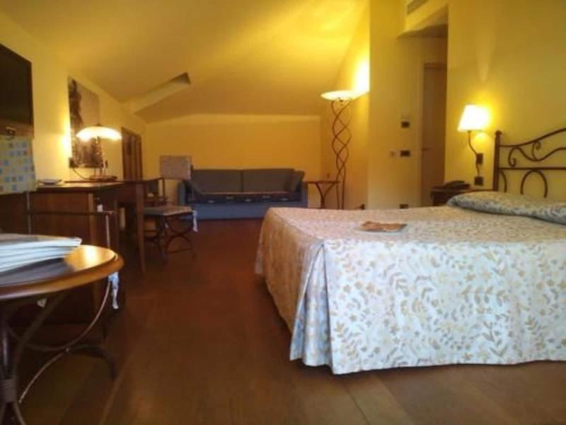 La Darsena Boutique Hotel & Restaurant Tremezzo Luaran gambar
