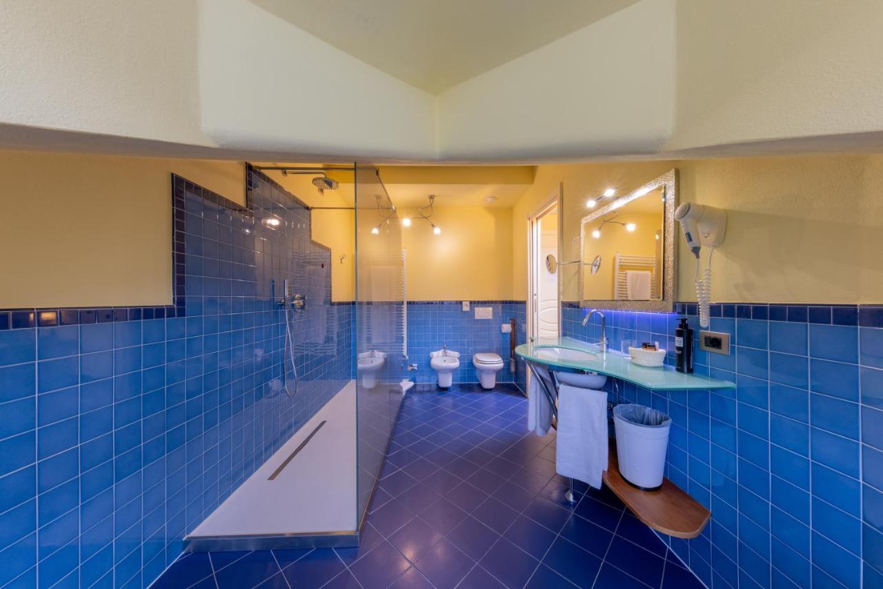 La Darsena Boutique Hotel & Restaurant Tremezzo Luaran gambar