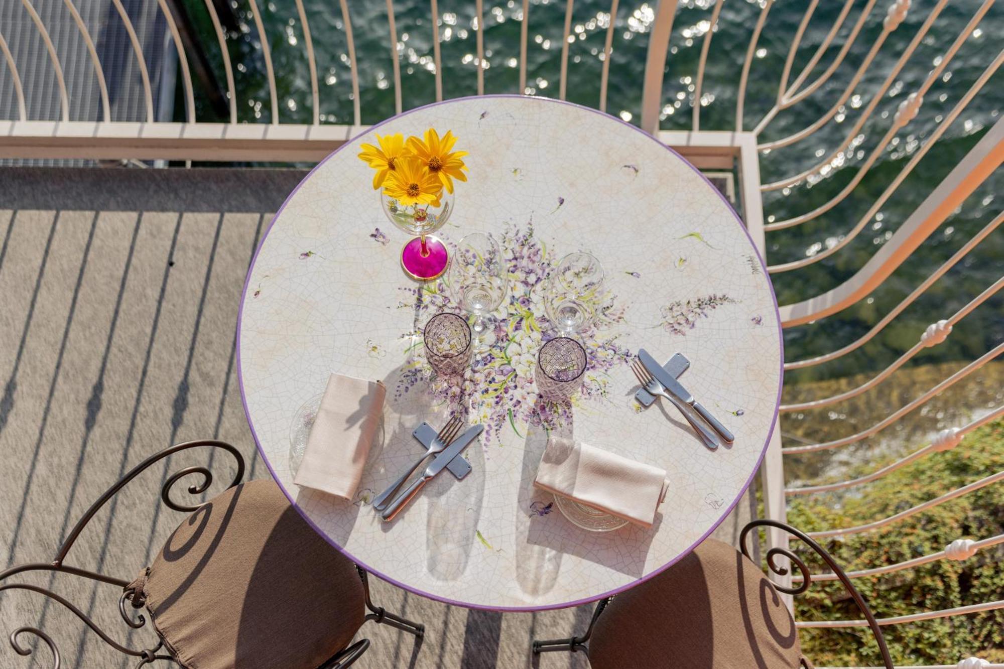 La Darsena Boutique Hotel & Restaurant Tremezzo Luaran gambar