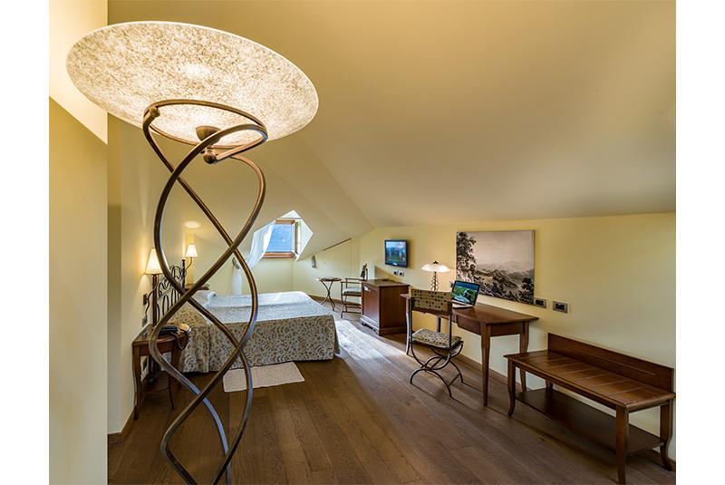 La Darsena Boutique Hotel & Restaurant Tremezzo Luaran gambar