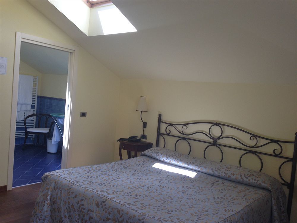 La Darsena Boutique Hotel & Restaurant Tremezzo Luaran gambar
